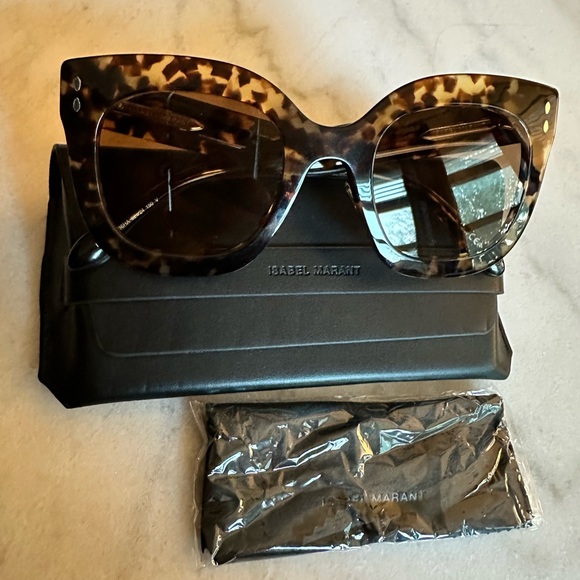 Isabel Marant Leopard Print Sunglasses - Picture 1 of 7